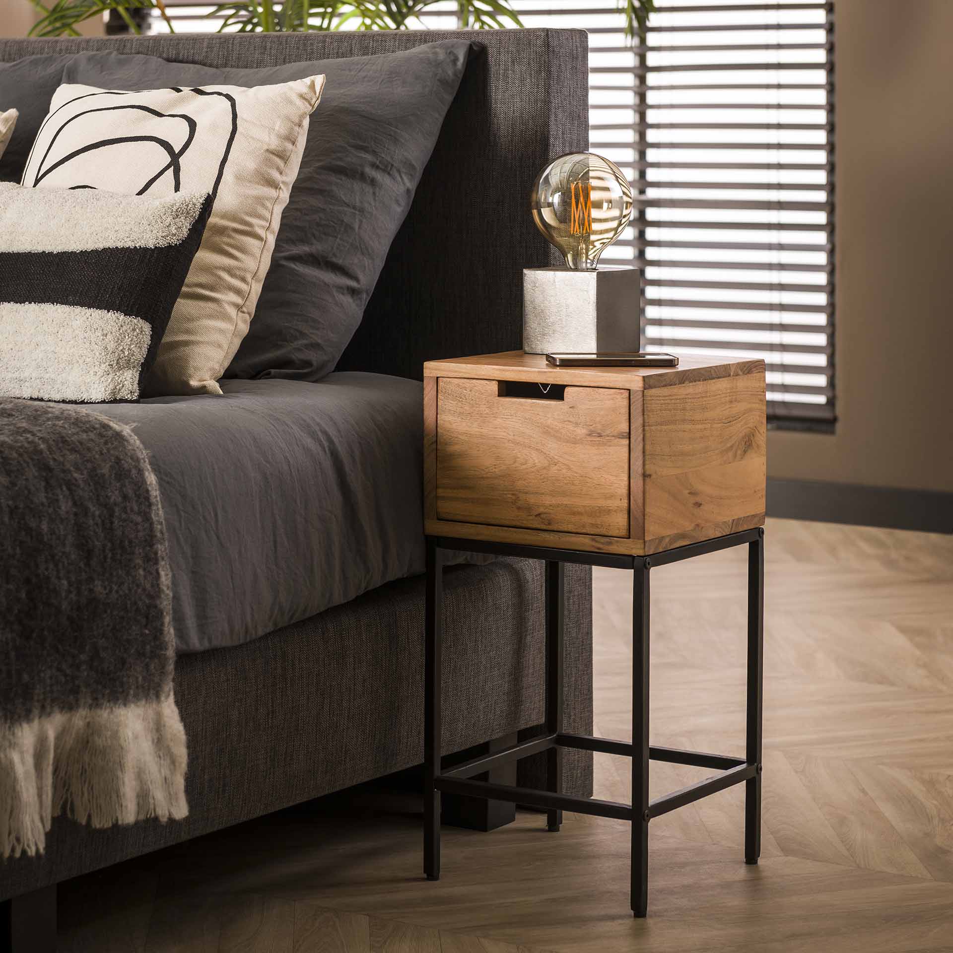 Nachtkastje 2108/15 Acacia Nachtkastje 2108/15 Acacia