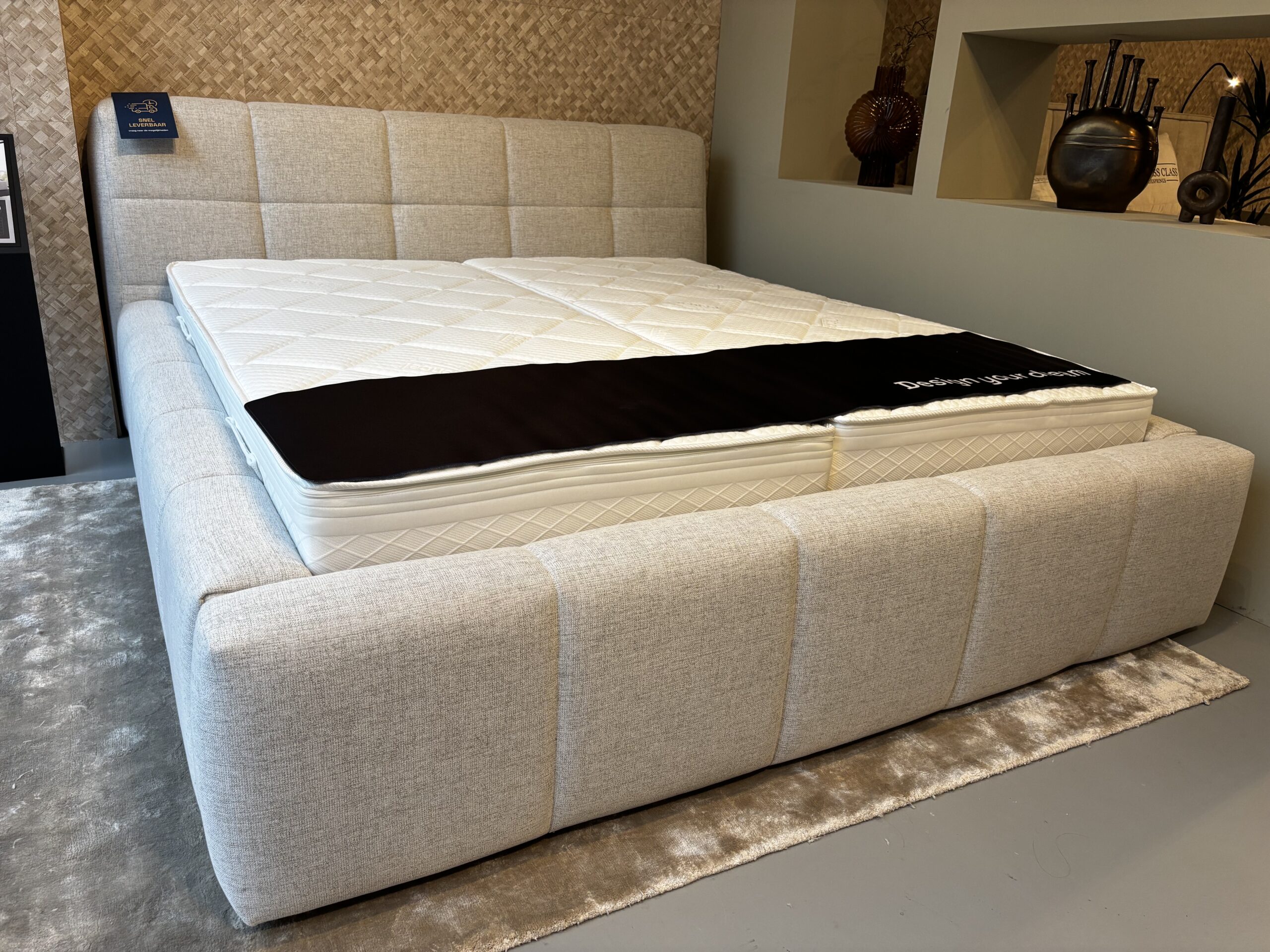 IMG_1453 Gestoffeerd ledikant Styl (VL-25) - Afbeelding 1