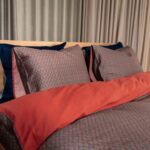 Kayori Aiko rood 140x200/220cm katoensatijn