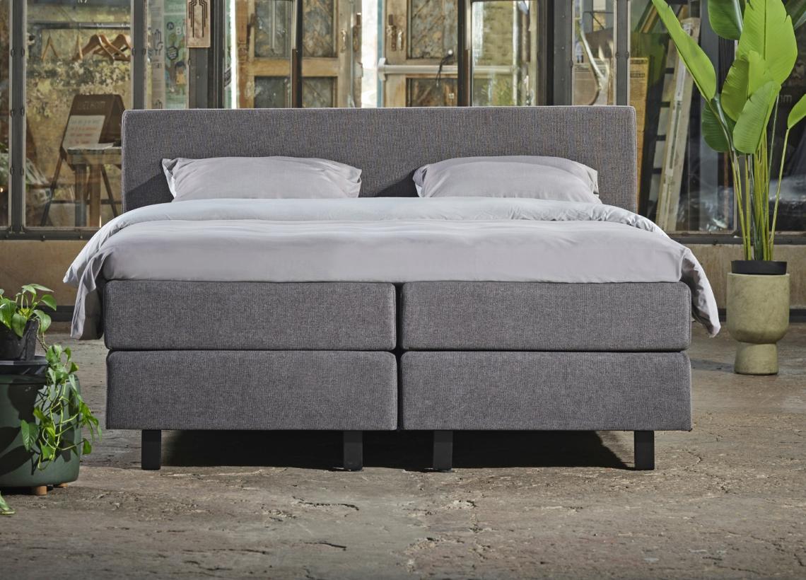 pullman-web-express-leeds Pullman Express Leeds boxspring - Afbeelding 1